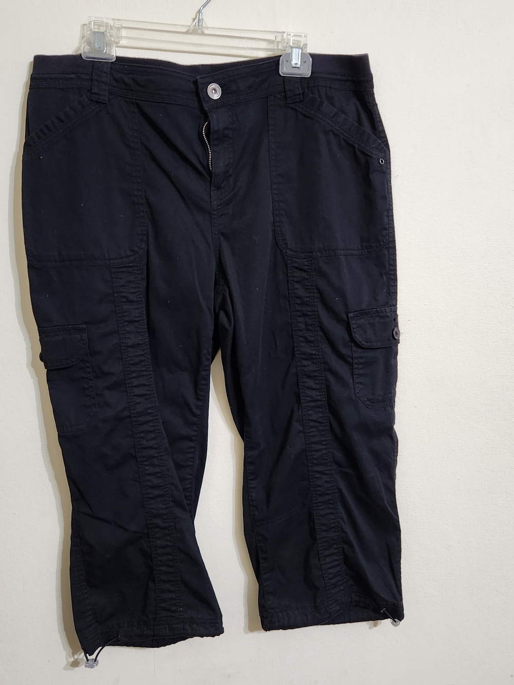 Style & Co. Black Cargo Capris with Utility Pockets
